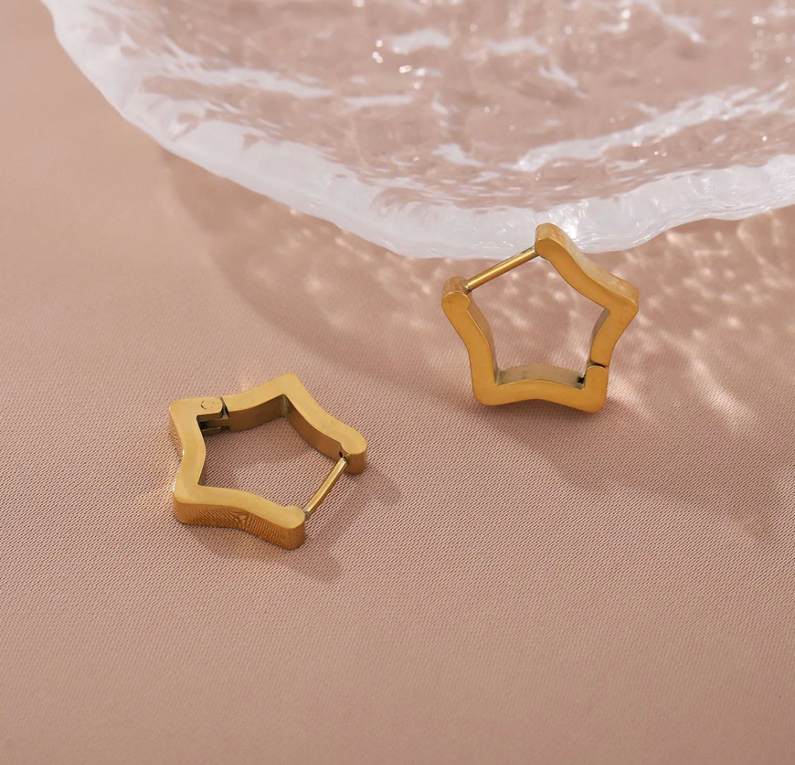 Aura Lux 18k Gold Plated Geometric Star Huggies