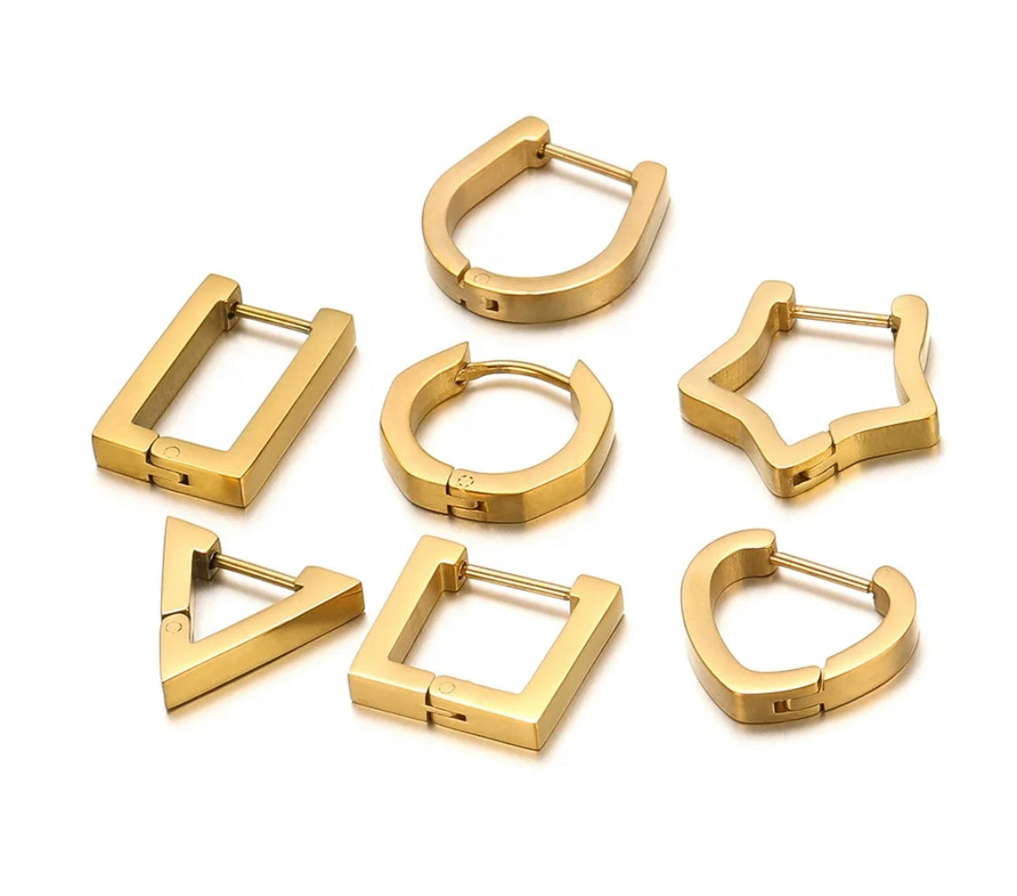 18k Gold plated Hexagon hinge clip hoop earrings

16x15.2mm (2.8mm thick)