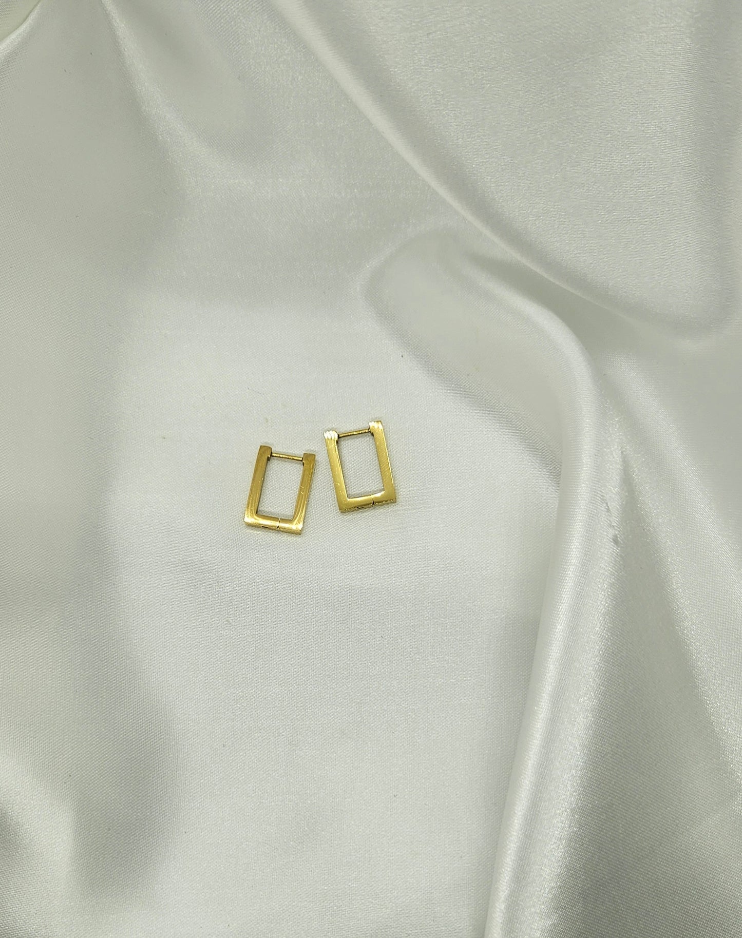 Rectangle Aura Lux geometrical collection 18K earrings