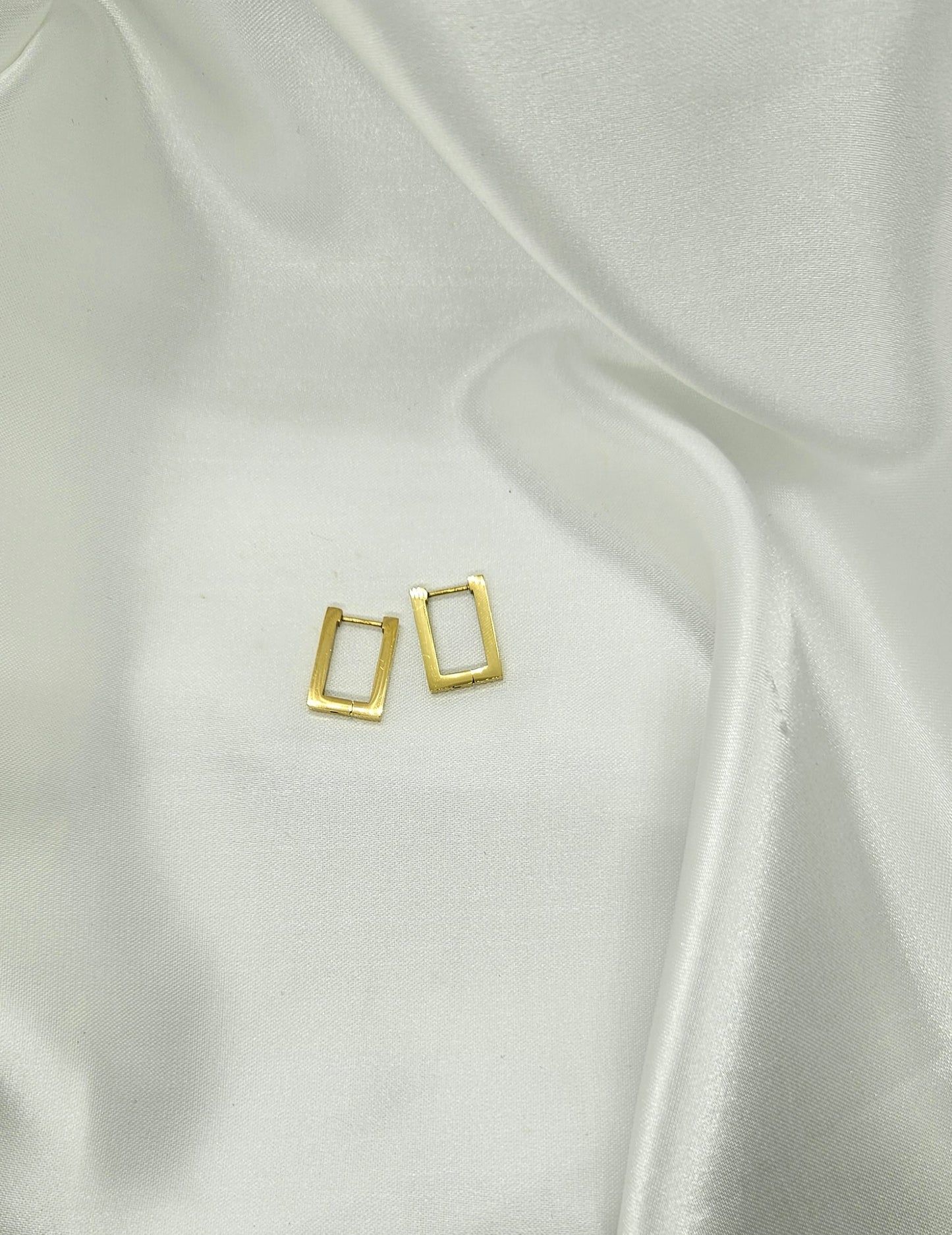 Rectangle Aura Lux geometrical collection 18K earrings