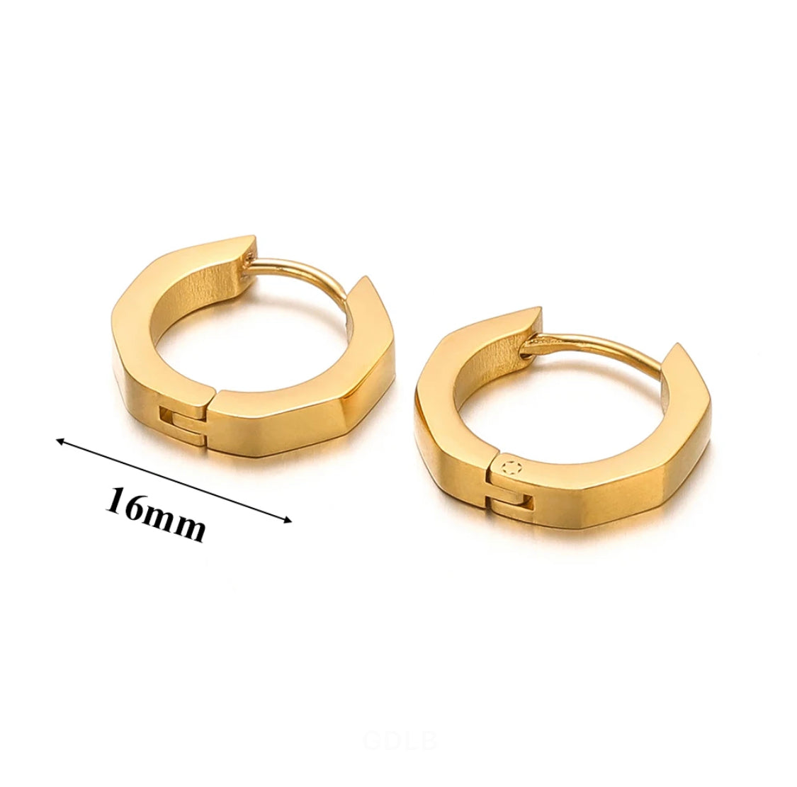 18k Gold plated Hexagon hinge clip hoop earrings

16x15.2mm (2.8mm thick)