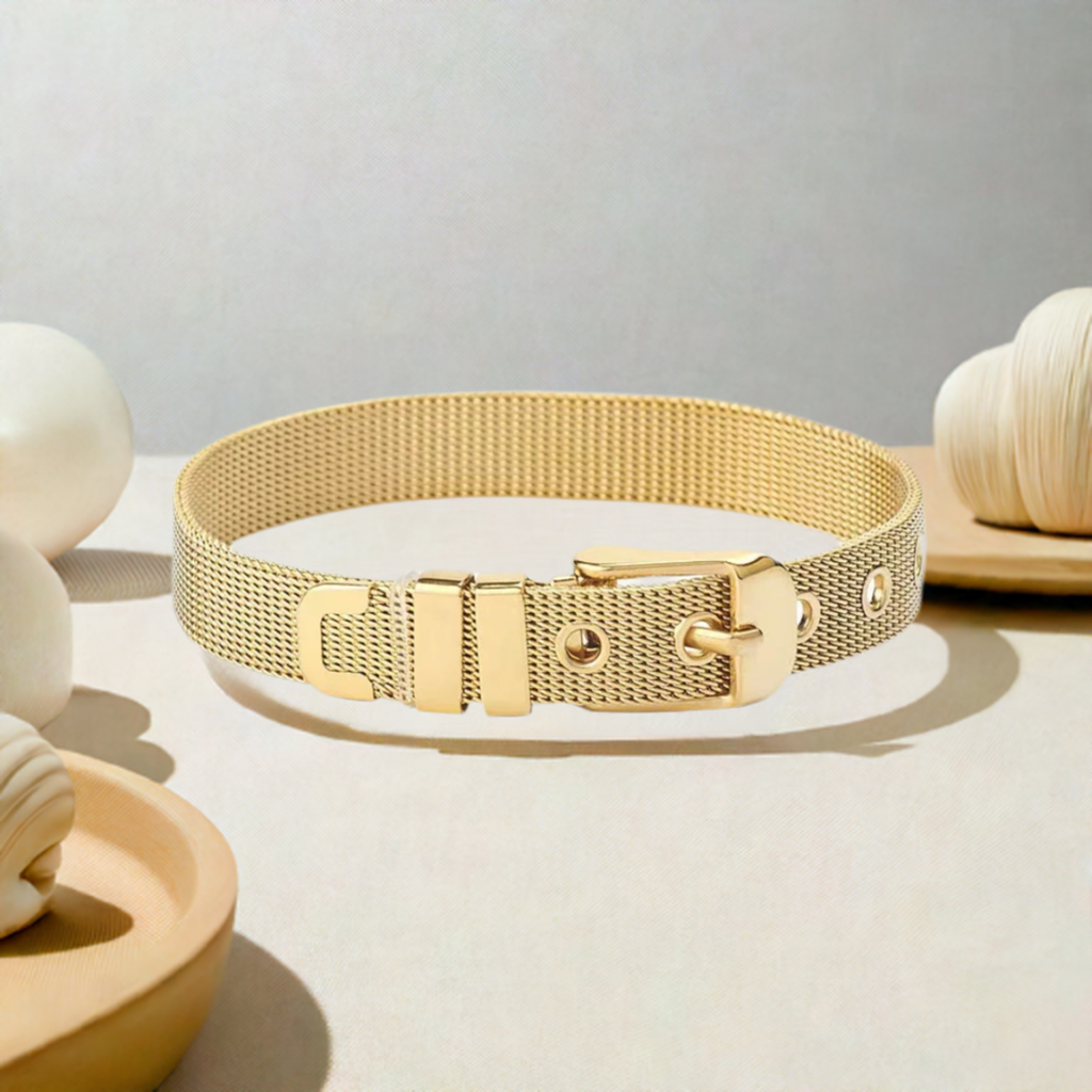 Aura Lux 18k Belt Bracelet