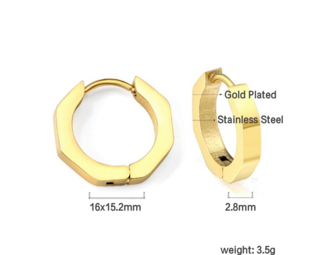 18k Gold plated Hexagon hinge clip hoop earrings

16x15.2mm (2.8mm thick)